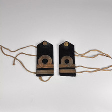 VINTAGE ROYAL NAVY LIEUTENANT SHOULDER BOARDS EPAULETTES OFFICERS - NOT A PAIR