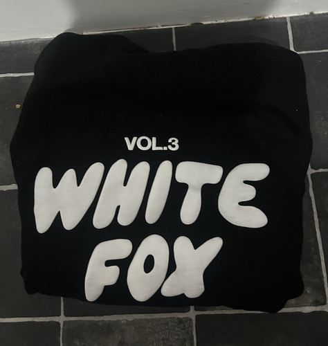 White fox vol black pullover - white,