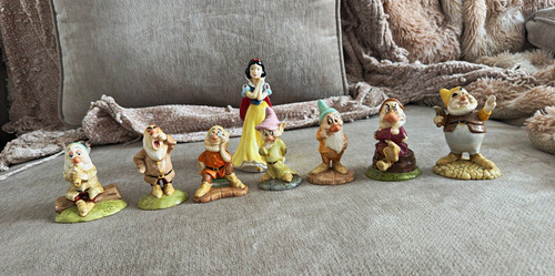 Royal doulton disney - royal, snow