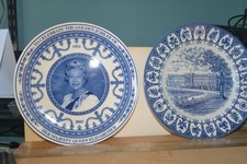 Golden Jubilee commemorative plate. Queen Elizabeth 11. Very  Fine.