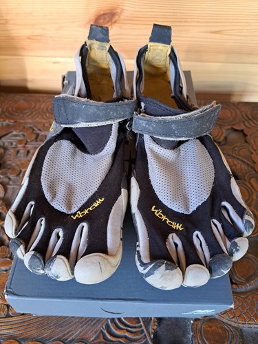 Vibram fivefingers barefoot - vibram,