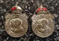 2 x TIN PLATE SHIELDS - SILVER JUBILEE 1935 - KING GEORGE V & QUEEN MARY