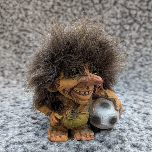 Form handmade troll - handmade,