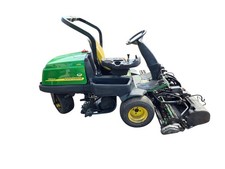 John Deere 2500A Ride On Mower Cutter Lawn Field Tractor Pitch Golf