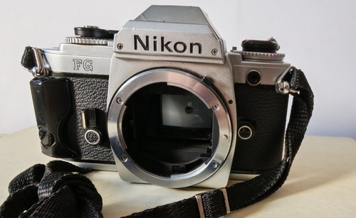 Nikon 35mm slr film camera - 35mm,