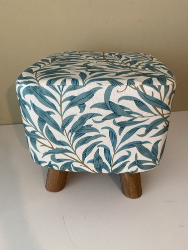 Square footstool with - square,
