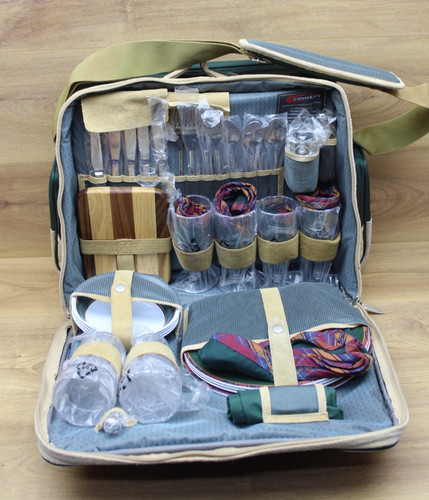 Concept picnic shoulder - picnic,