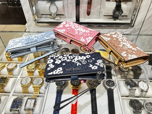 Michael kors jet set travel - michael,