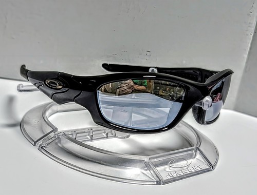 Oakley straight jacket - oakley,