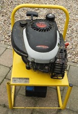 2 kW 230V petrol generator with Tecumseh engine (with wheels)