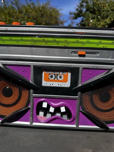 Gemmy monster mix - boom, box
