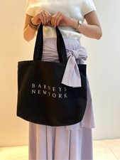 Barneys New York Logo Tote Bag (M) Black