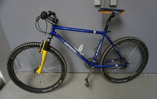A022-188: Corratec 2004 MTB Mountain Bike Blue Hardtail Unisex 26" Old School 