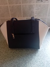 Womens Navy Blue/Cream Faux Leather Floral Lined Zipped Medium Size Tote/Handbag