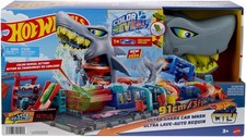 Hot Wheels City Ultra Shark Car Wash with 1:64 Scale Color Reveal Vehicle Sealed