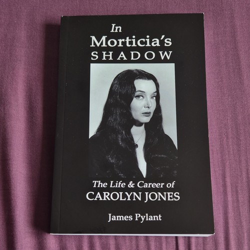 Morticia shadow the life - in, morticia's