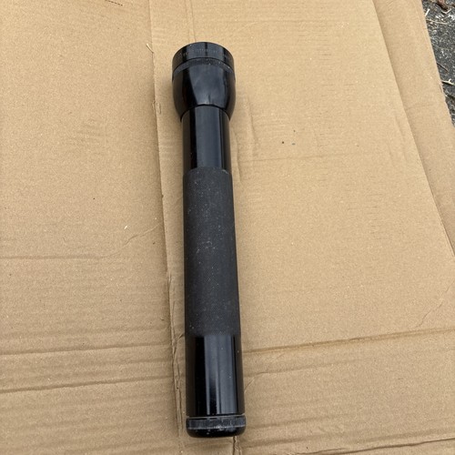 Maglite cell flashlight - 3d,