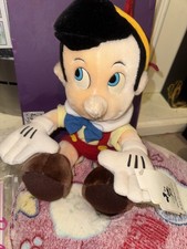 Vintage 1986 Disney Sitting