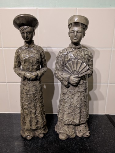 Pair glazed plaster - glazed,