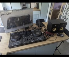Pioneer DDJ FLX 10, KRK Rokit 5 Speakers, Focusrite Scarlett 2i2, Headphones