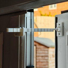 EasyBreeze Window & Door Restrictor Adjustable Airflow Control (White, Black