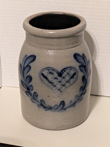 Rowe pottery works heart - rowe,