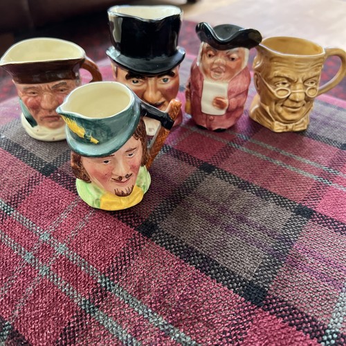 Various toby jugs x5 - various,