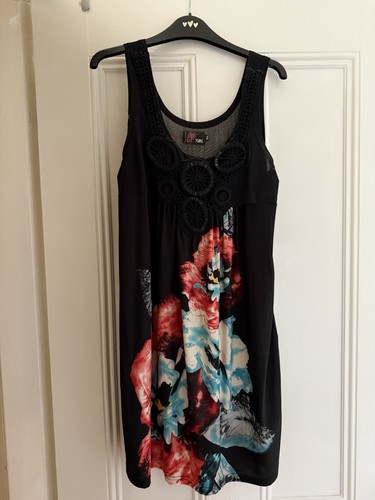 Yumi house fraser black red - house, black/red