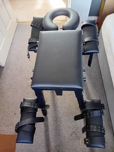 Massage bench never use brand