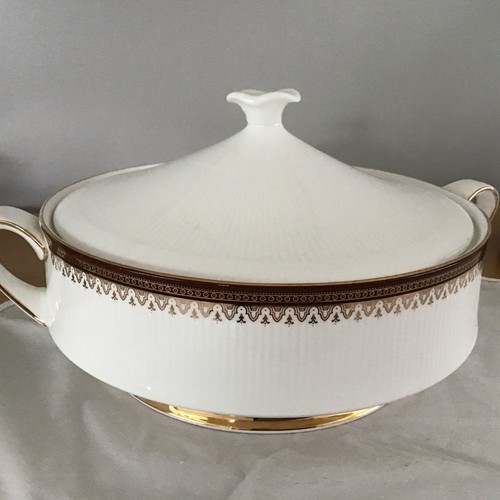 Royal albert bone china - royal,
