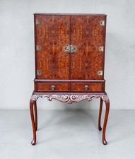 Queen anne style - style, walnut
