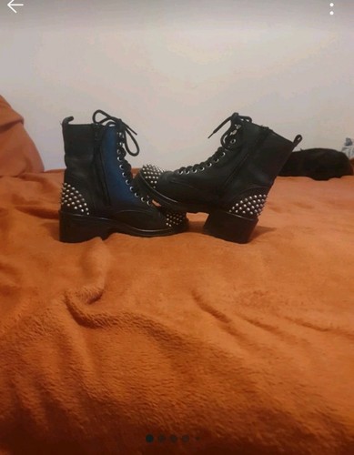 Steve madden grifter - steve,
