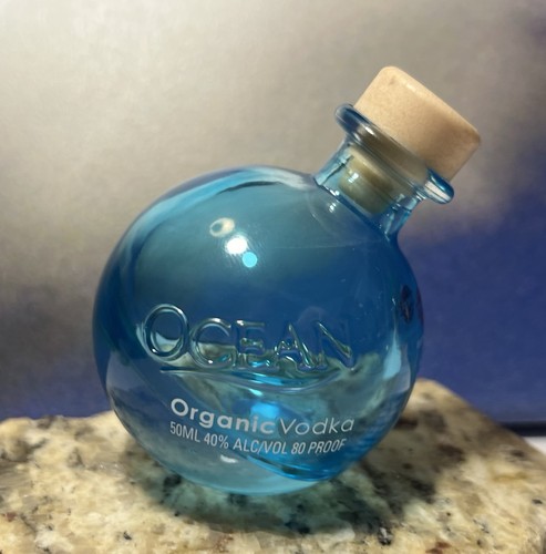 Empty blue glass - empty,