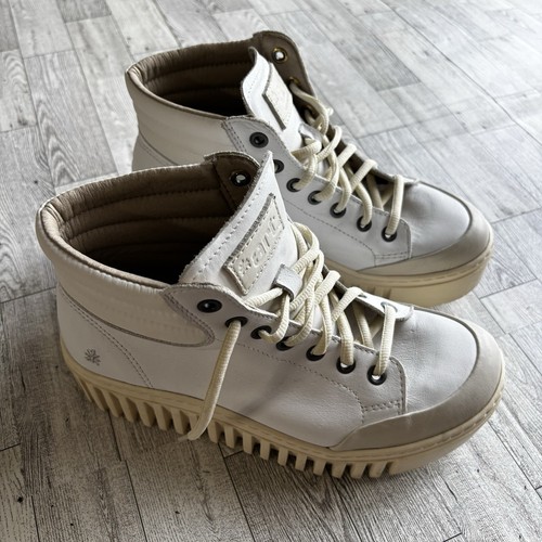 Art company platform white - company,