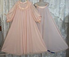 VTG RARE L XL LUCIE ANN Peach