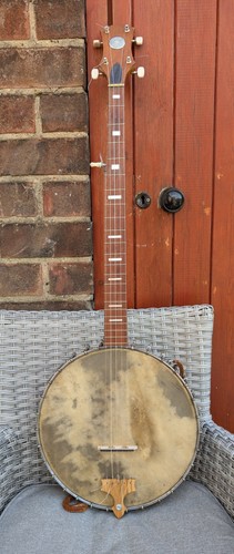Open back banjo - open,