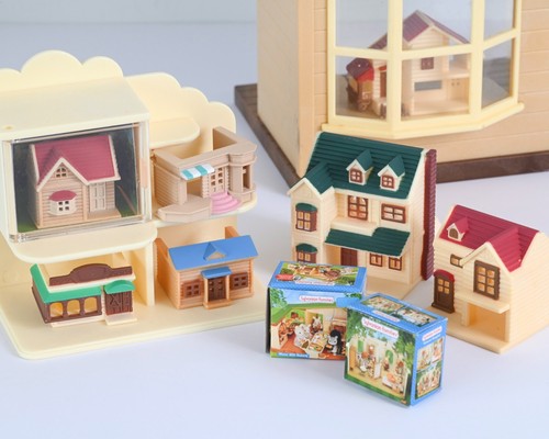 Sylvanian toy shop - toy,