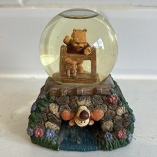 Winnie the Pooh Snow Globe