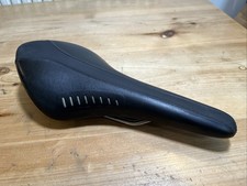 Fizik Arione Kium Saddle