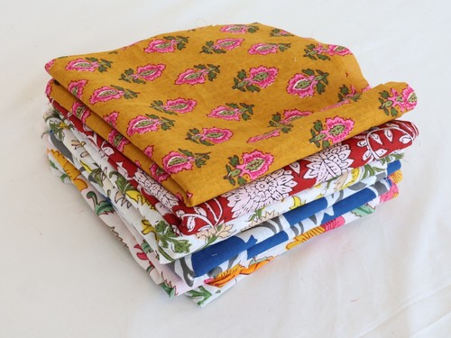 100 fabric scraps - 100, remnants