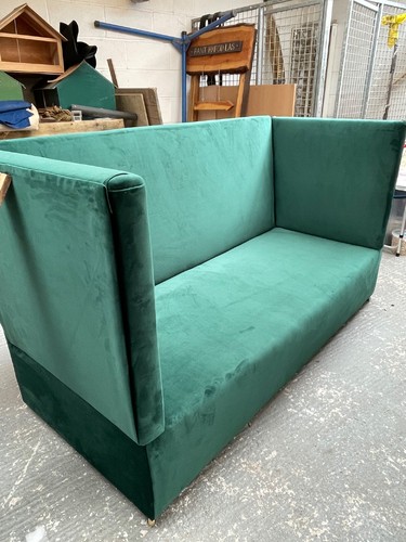 Knole sofa upholstery - -,