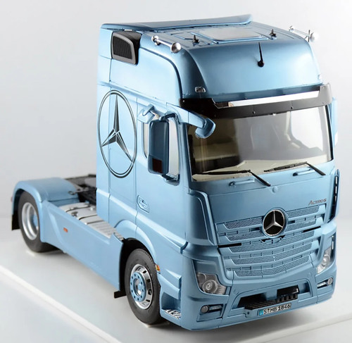 Italeri mercedes benz - 1:24,