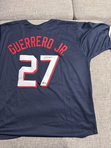Vladimir guerrero signed - vladimir,