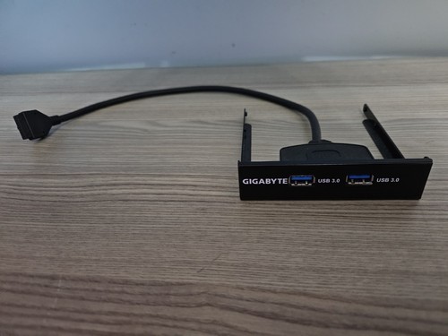 Gigabyte usb port front - gigabyte,
