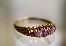 NICE ANTIQUE, CHESTER HALLMARK 18ct GOLD, RUBY/DIAMOND RING 1910/1 SIZE O, 2.92g
