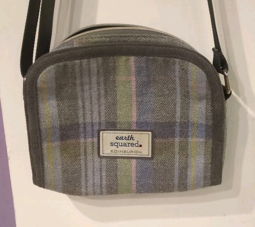 Earth squared robin cross - squared, cross-body
