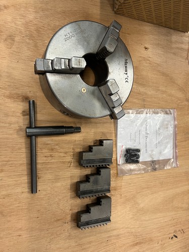 Jaw lathe chuck 200 - 3, chuck.