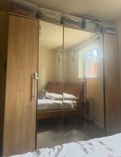 Prague 5 Door Wardrobe With