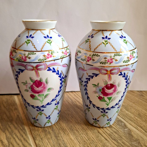 Pair past times porcelain - past,