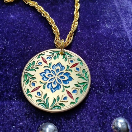 Coin pendant brass - pendant, in